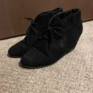 Black heeled booties